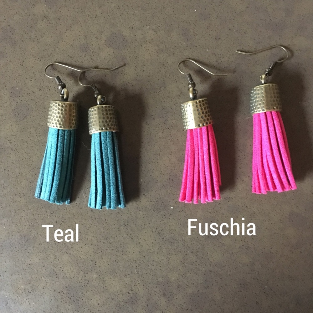 3/$10 Bronze tassel earrings - Picture 2 of 5